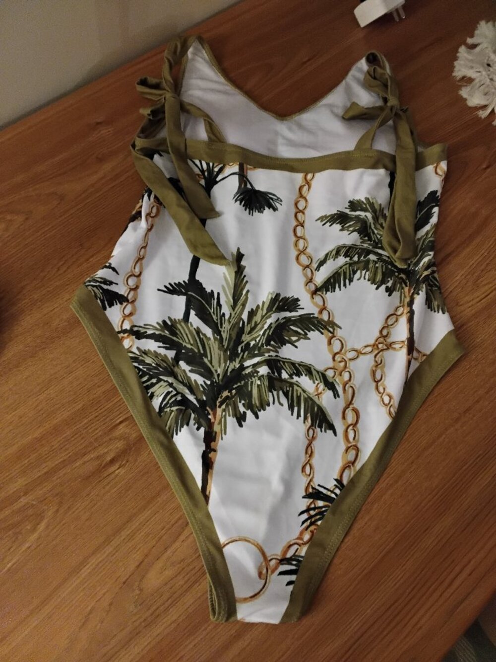 Designer swimming with  cover up skirt  ,new very  beautiful color   ,size lg